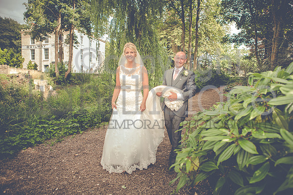 Rebecca&Damien_Romantic-17