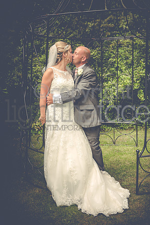 Rebecca&Damien_Romantic-43